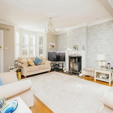 3 Bedroom Cottage In Sunninghill, Ascot Zewnętrze zdjęcie